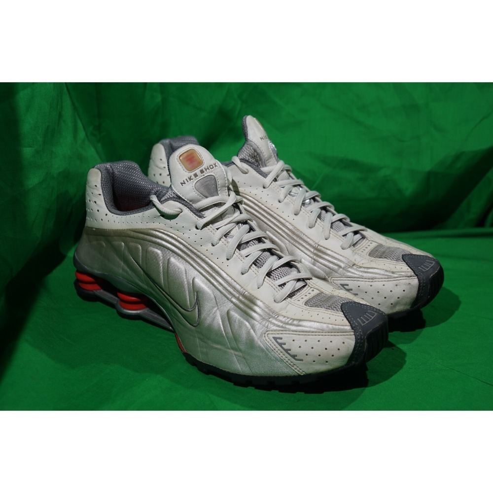 Nike Shox R4 Silver Comet Red Vintage Mens Sneakers US‎ 12